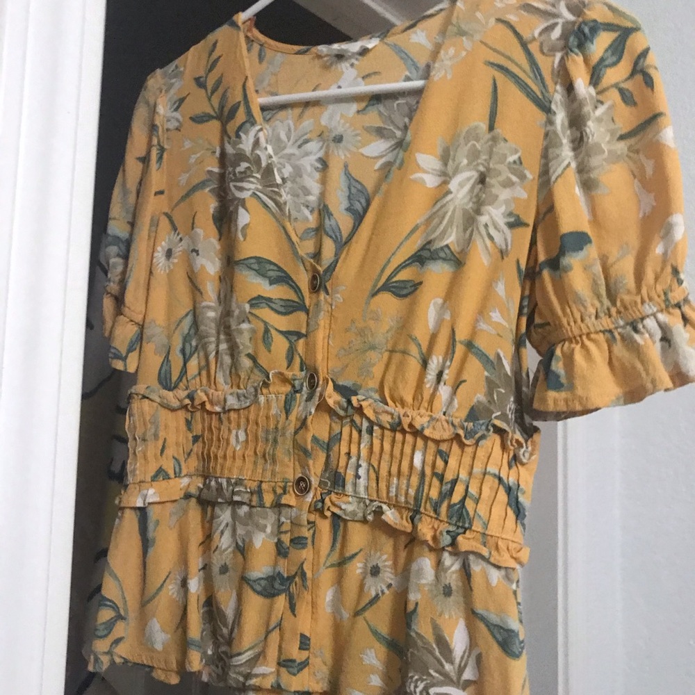 June and Hudson blouse super cute